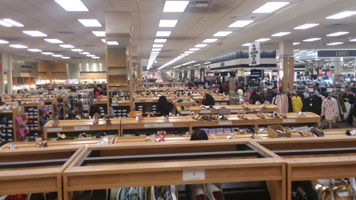 Department Store «Century 21 Department Store», reviews and photos, 61-35 Junction Blvd, Rego Park, NY 11374, USA
