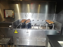 Atmosphère du Restaurant halal Ma Poule Grillée - Poulet braisé au feu de bois à Argenteuil - n°8