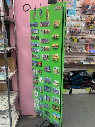 Gift Shop «Xenos Candy & Gifts», reviews and photos, 231 Chestnut St, Philadelphia, PA 19106, USA