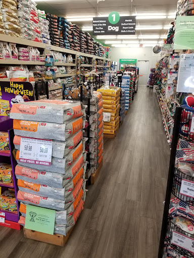 Pet Supply Store «Pet Supplies Plus», reviews and photos, 2480 Albany Ave, West Hartford, CT 06117, USA
