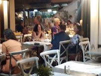 Atmosphère du Restaurant Au Mal Assis à Cannes - n°12