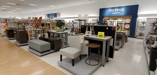 Department Store «Marshalls», reviews and photos, 425 Ernest W Barrett Pkwy NW, Kennesaw, GA 30144, USA