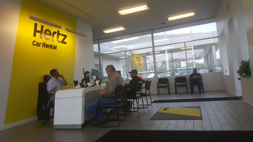 Used Car Dealer «Hertz Car Sales San Antonio North East», reviews and photos, 12528 I-35, Live Oak, TX 78233, USA
