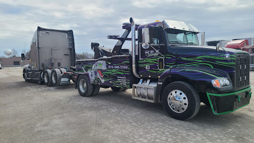 Towing Service «Rex Auto Body and 24/7 Towing», reviews and photos, 4910 W Elm St, McHenry, IL 60050, USA