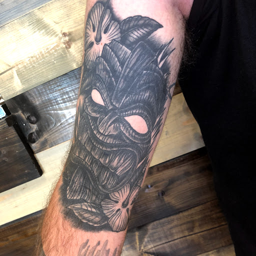 Tattoo Shop «Tattoo Zone By Stano», reviews and photos, 990 Derbyshire Rd, Daytona Beach, FL 32117, USA