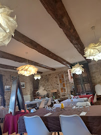 Atmosphère du Restaurant français Auberge de Chanaleilles à Les Vans - n°12