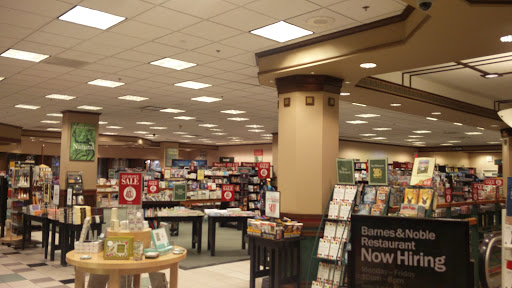 Book Store «Barnes & Noble», reviews and photos, 3230 Galleria, Edina, MN 55435, USA