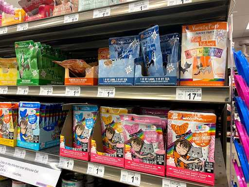 Pet Supply Store «Unleashed by Petco», reviews and photos, 520 S 23rd St, Philadelphia, PA 19146, USA