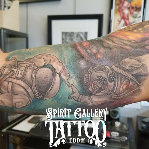 Tattoo Shop «Spirit Gallery Tattoo», reviews and photos, 207 Bank St, New London, CT 06320, USA