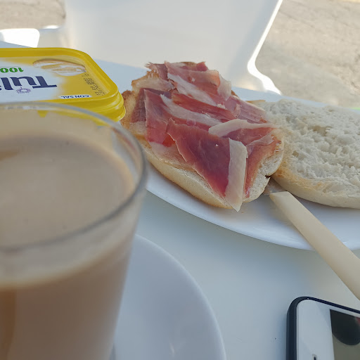 Bar El Punto en Santa Olalla del Cala, Huelva