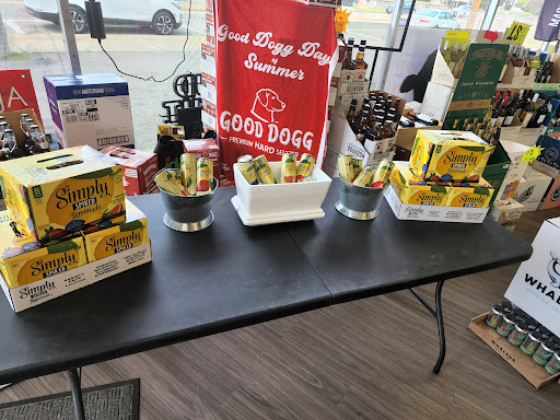 Liquor Store «Countryside Liquors», reviews and photos, 553 Armistice Blvd, Pawtucket, RI 02861, USA