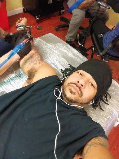 Tattoo Shop «studio 316 Tattoo & Body Piercing», reviews and photos, 84-22 Roosevelt Ave, Jackson Heights, NY 11372, USA