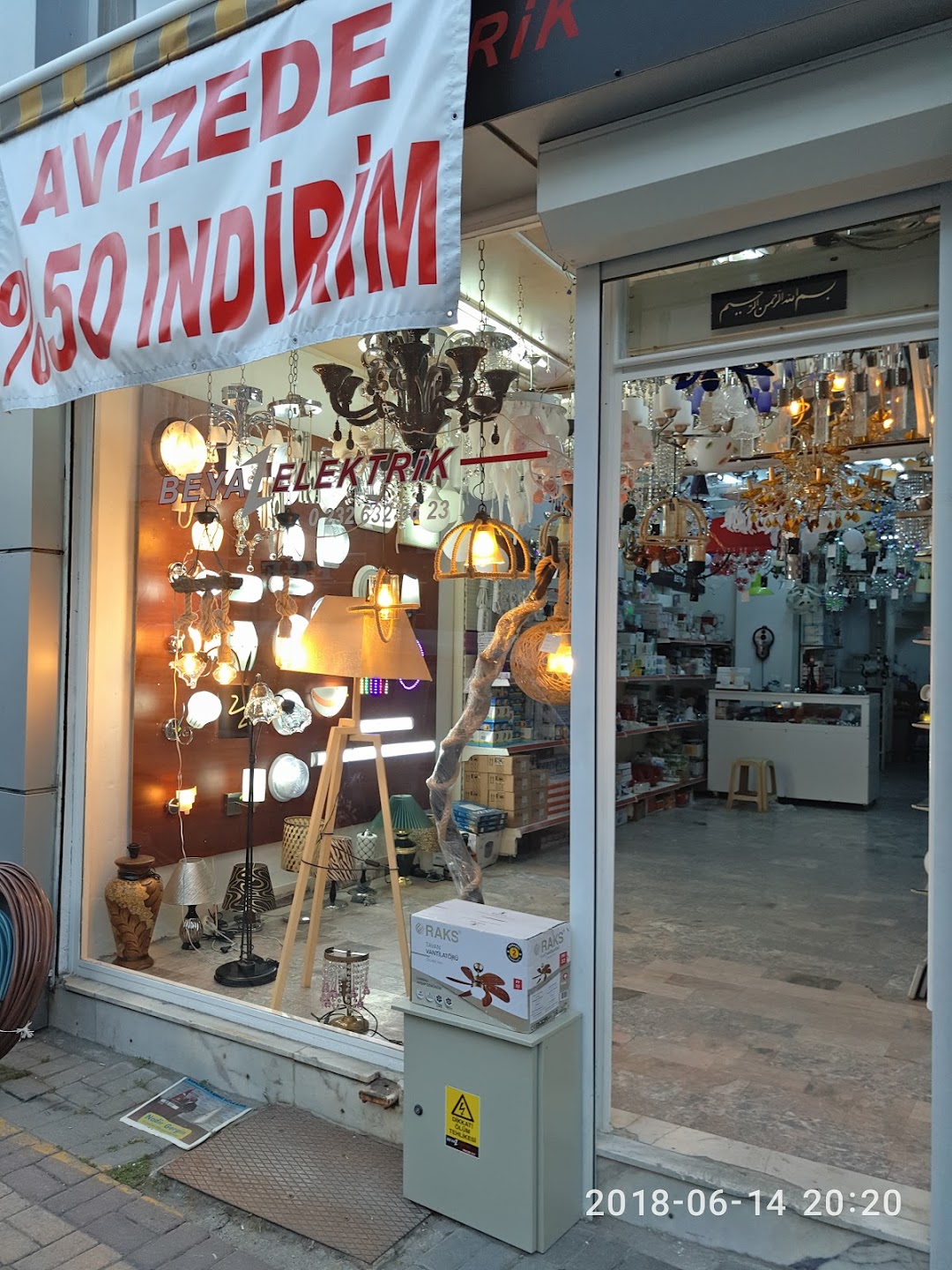 Beyaz Elektrik Avize - Aydınlatma