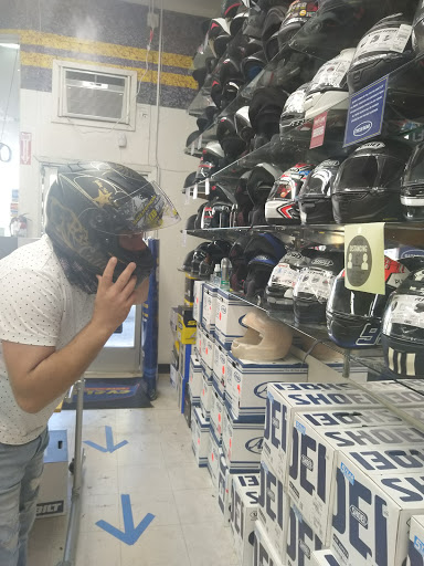 Motorcycle Parts Store «Cycle Gear», reviews and photos, 1326 El Camino Real, Redwood City, CA 94063, USA