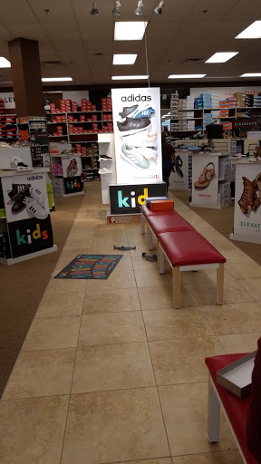 Shoe Store «Famous Footwear», reviews and photos, 1920 E Main St, Torrington, CT 06790, USA