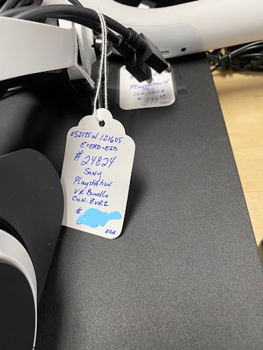 Pawn Shop «Wizebuys PawnBrokers Outlet», reviews and photos, 2928 E Highland Rd, Highland Charter Twp, MI 48356, USA