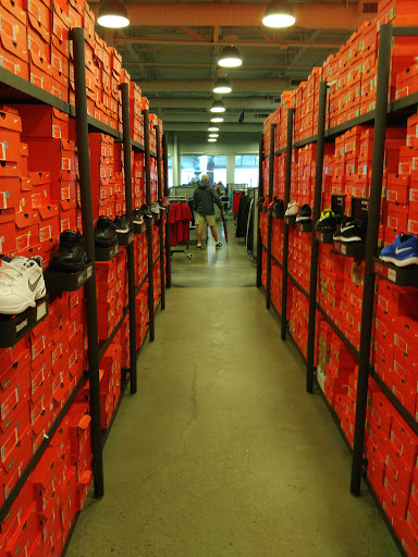 Sporting Goods Store «Nike Factory Store», reviews and photos, 4642 Factory Stores Blvd FF100, Myrtle Beach, SC 29579, USA