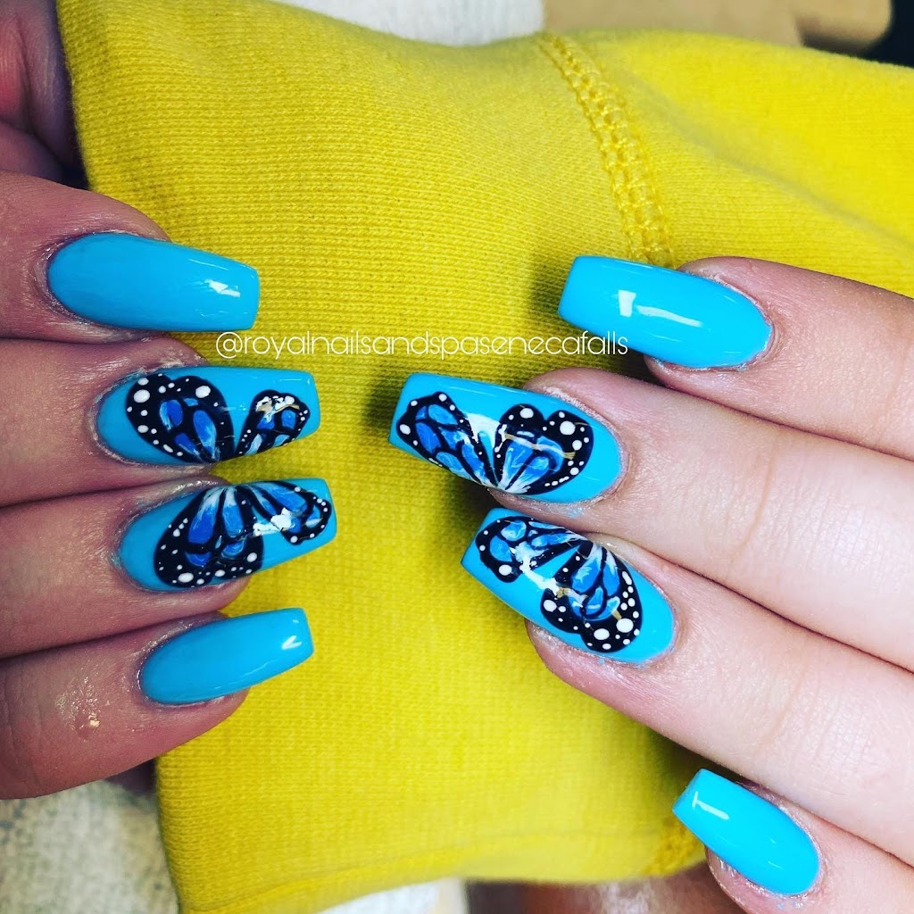 Royal Nails & Spa 13148