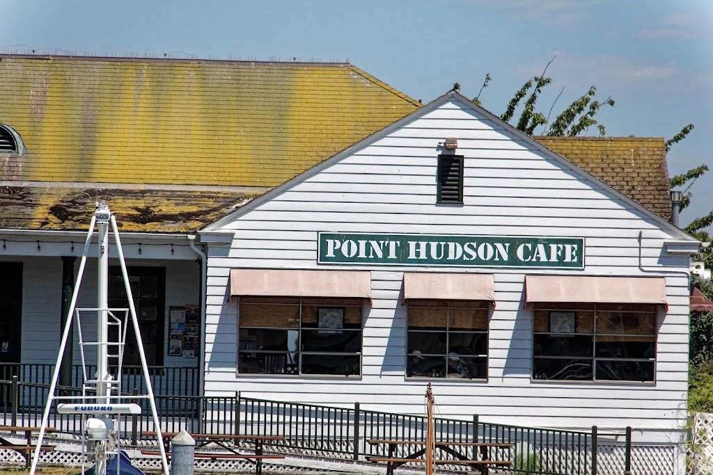 Hudson Point Café 98368