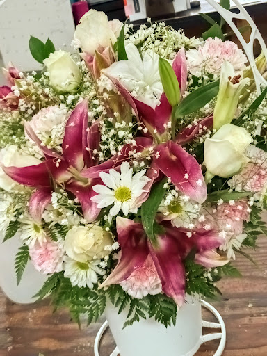 Florist «Accent Florist», reviews and photos, 1677 N Expy, Griffin, GA 30223, USA