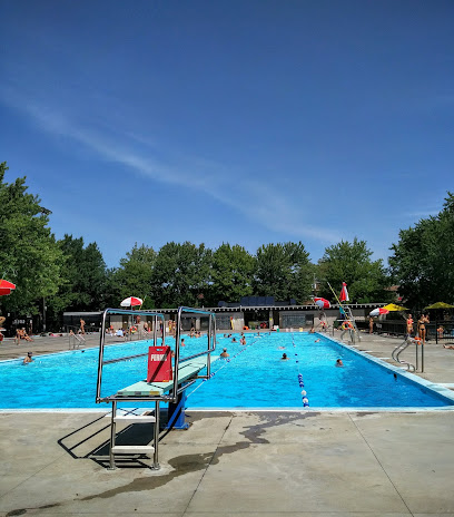 Parc Sir-Wilfrid-Laurier swimming pool