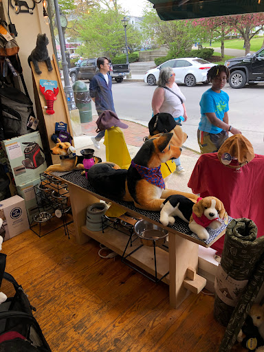 Pet Supply Store «Bark Harbor», reviews and photos, 150 Main St # 3, Bar Harbor, ME 04609, USA