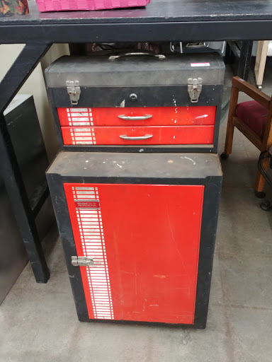 Thrift Store «Apache Trail Goodwill Retail Store & Donation Center», reviews and photos, 10603 E Apache Trail, Apache Junction, AZ 85120, USA