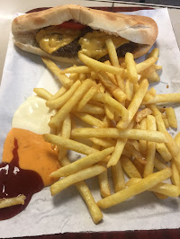 Cheeseburger du Kebab Les trois frères à Viry-Châtillon - n°1