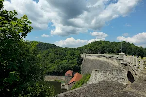 Zapora Pilchowice na rzece Bóbr image