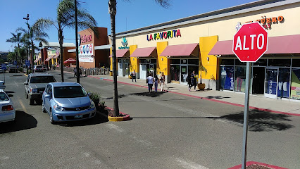 Plaza Loma Bonita