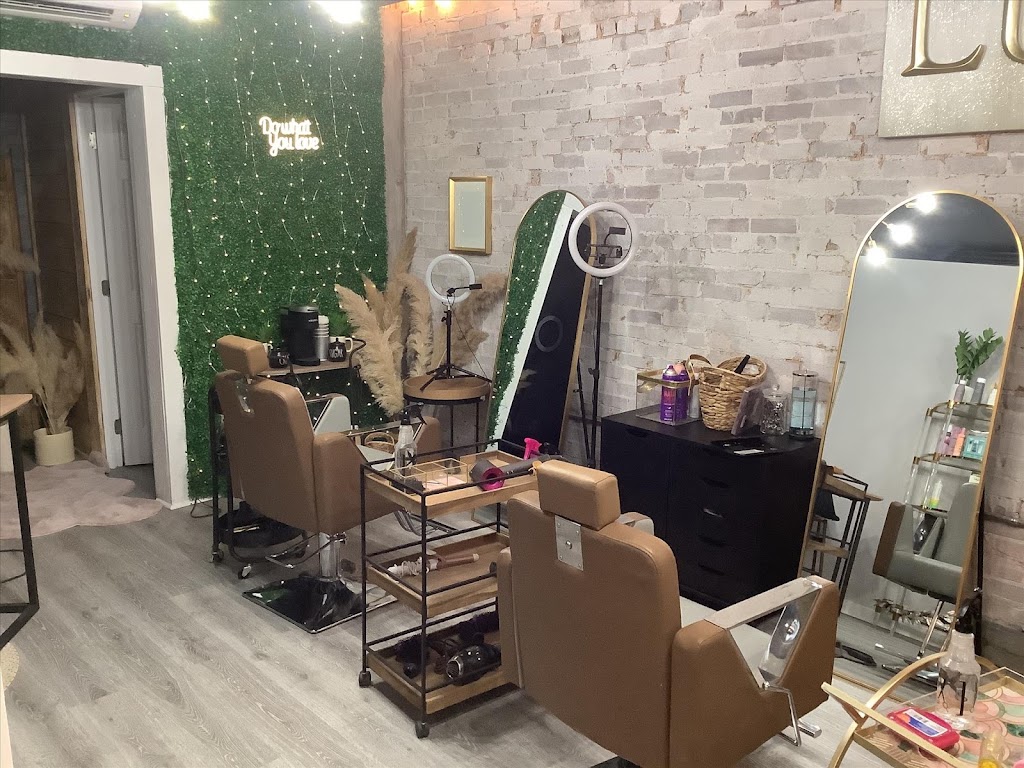 Lush Blow Dry & Beauty Co. 35976