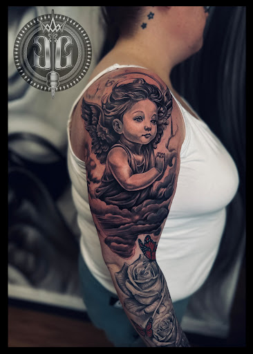 Explore father daughter matching tattoo ideas, creative tattoo ideas in Auburn, available at cstudiotattoo shop