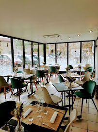 Atmosphère du Restaurant Le comptoir de la colombe à Vic-le-Comte - n°10