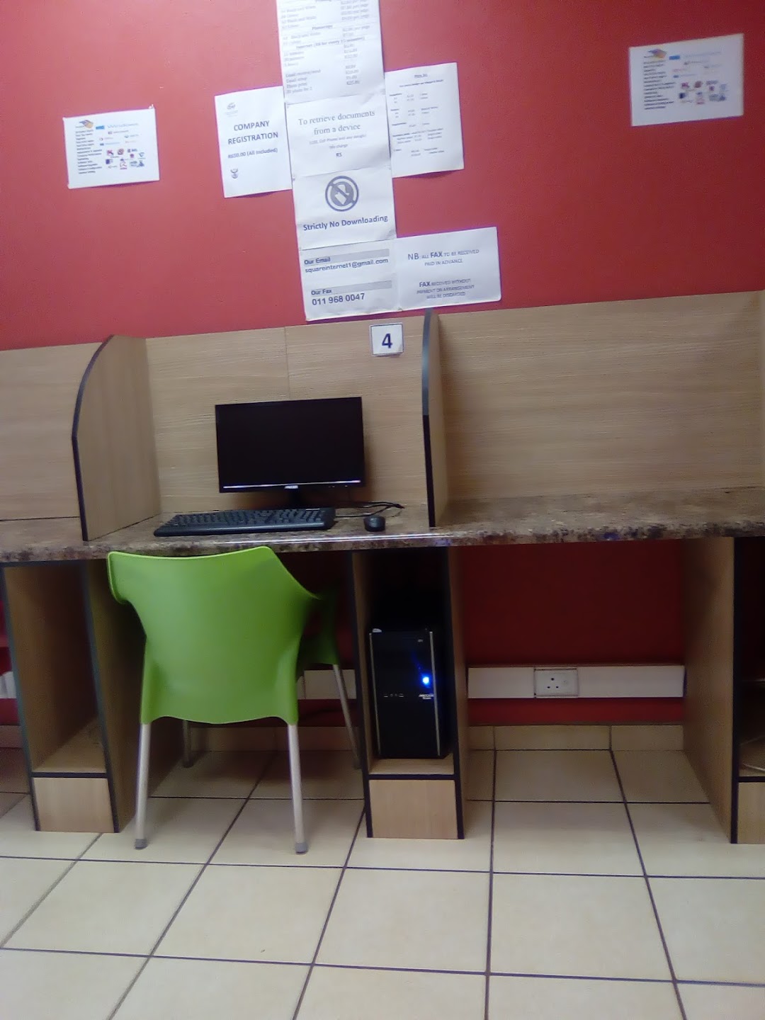 Squareinternet Cafe