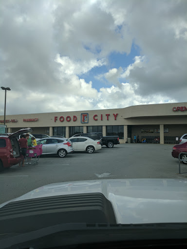 Supermarket «Food City», reviews and photos, 1180 West Ave, Crossville, TN 38555, USA