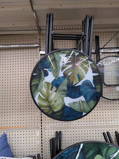 Discount Store «Big Lots», reviews and photos, 5640 Dixie Hwy, Waterford Twp, MI 48329, USA