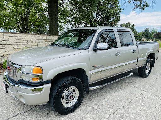 Used Truck Dealer «Truck City Inc», reviews and photos, 145 NE Broadway Ave # 2, Des Moines, IA 50313, USA
