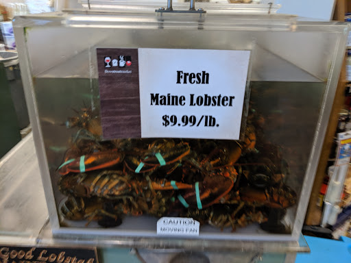 Grocery Store «Bow Street Market», reviews and photos, 79 Bow St, Freeport, ME 04032, USA