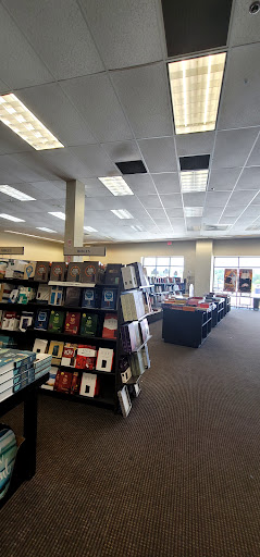 Book Store «Books-A-Million», reviews and photos, 10401 US-441 #0206, Leesburg, FL 34788, USA