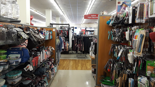 Department Store «T.J. Maxx», reviews and photos, 7555 W Hillsborough Ave, Tampa, FL 33615, USA