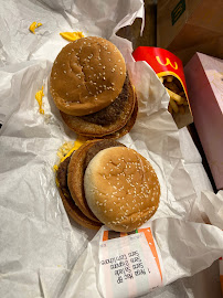 Cheeseburger du Restauration rapide McDonald's à Bréal-sous-Montfort - n°11