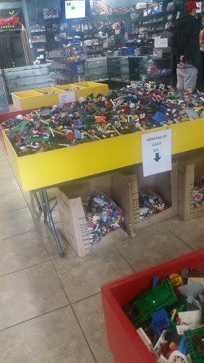 Video Game Store «Fallout Games», reviews and photos, 1807 E Southern Ave, Tempe, AZ 85282, USA