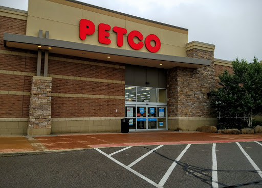 Pet Supply Store «Petco Animal Supplies», reviews and photos, 16710 Royalton Rd, Strongsville, OH 44136, USA