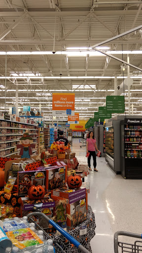 Department Store «Walmart Supercenter», reviews and photos, 17150 Gale Ave, City of Industry, CA 91745, USA