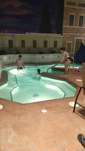 Water Park «Venetian Waterpark at Holiday Inn Hotel Maple Grove/Arbor Lakes», reviews and photos, 11801 Fountains Way, Osseo, MN 55369, USA