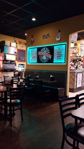 Italian Restaurant «The Garlic Knot», reviews and photos, 5073 N Dixie Hwy, Oakland Park, FL 33334, USA