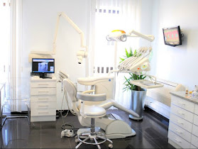 Rui Gaspar Médicos Dentistas