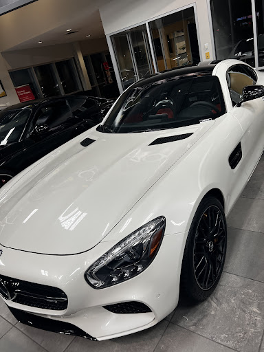 Used Car Dealer «Ultimo Motorsports», reviews and photos, 150 Ogden Ave, Westmont, IL 60559, USA