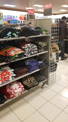 Clothing Store «Old Navy», reviews and photos, 1425 Som Center Rd, Mayfield Heights, OH 44124, USA