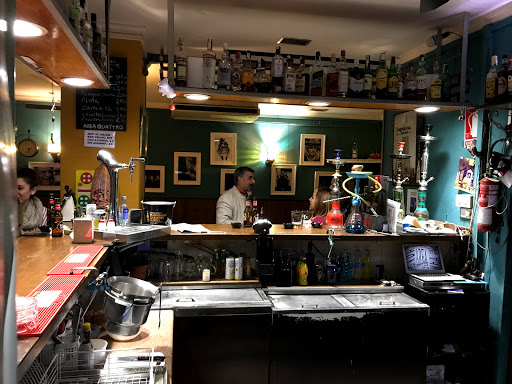 Información y opiniones sobre Area Quattro Café, Té, Crepes, Gintonic. de Vélez-Málaga